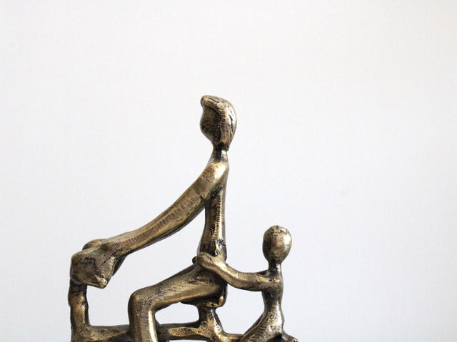 Escultura Ciclista color dorado