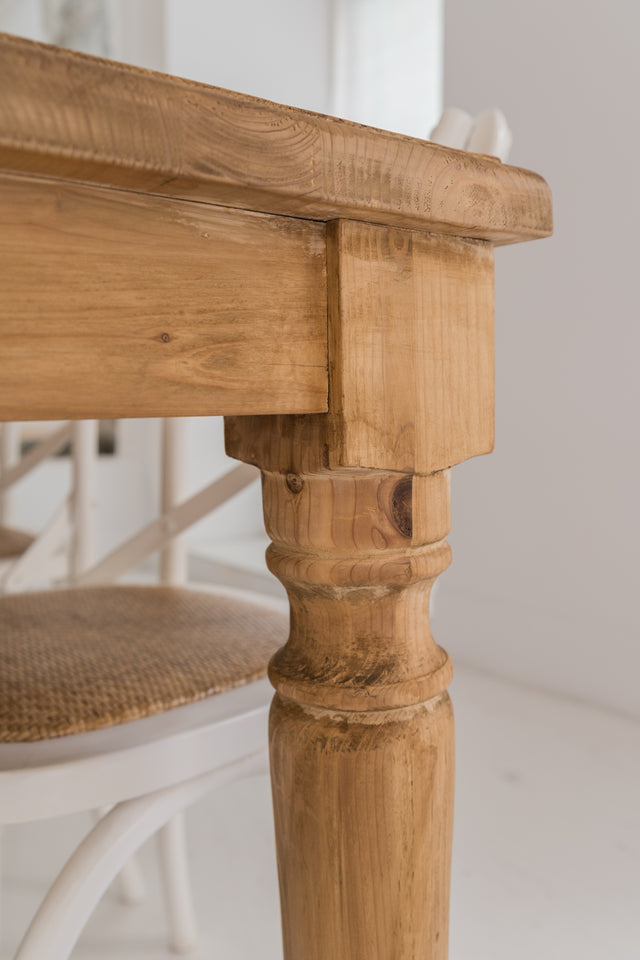 Mesa comedor Lyon