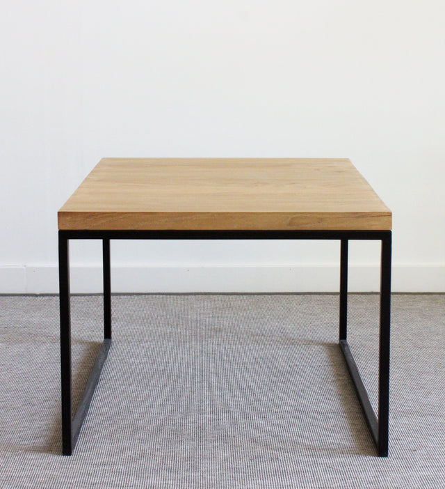 Mesa auxiliar Burkina