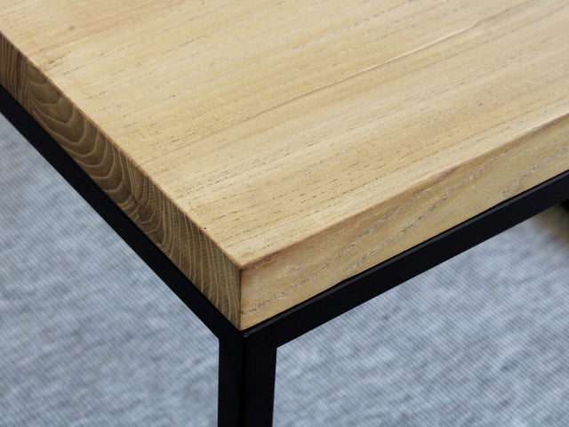 Mesa auxiliar Burkina