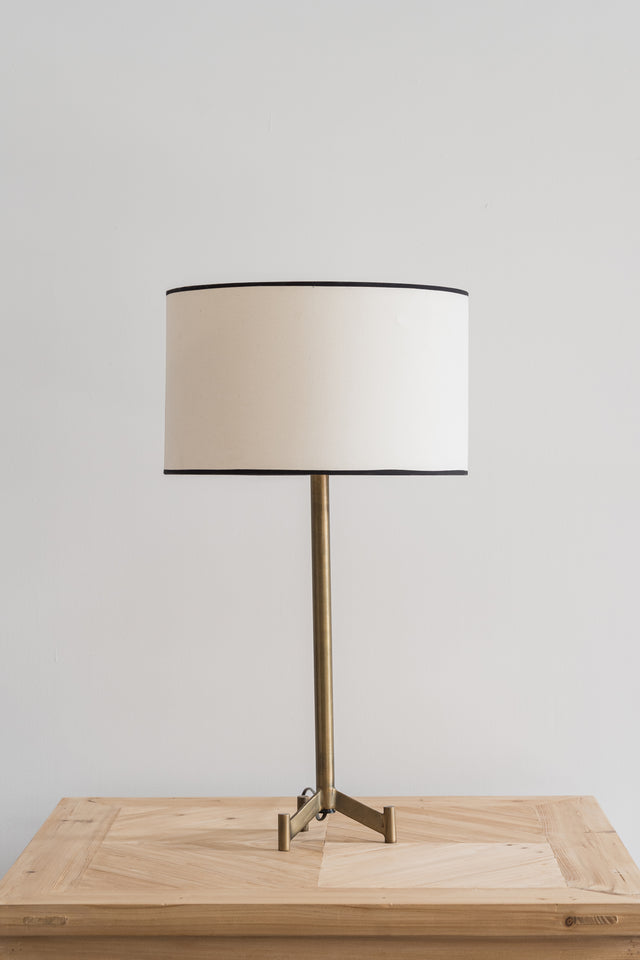 Lámpara de mesa Dennis